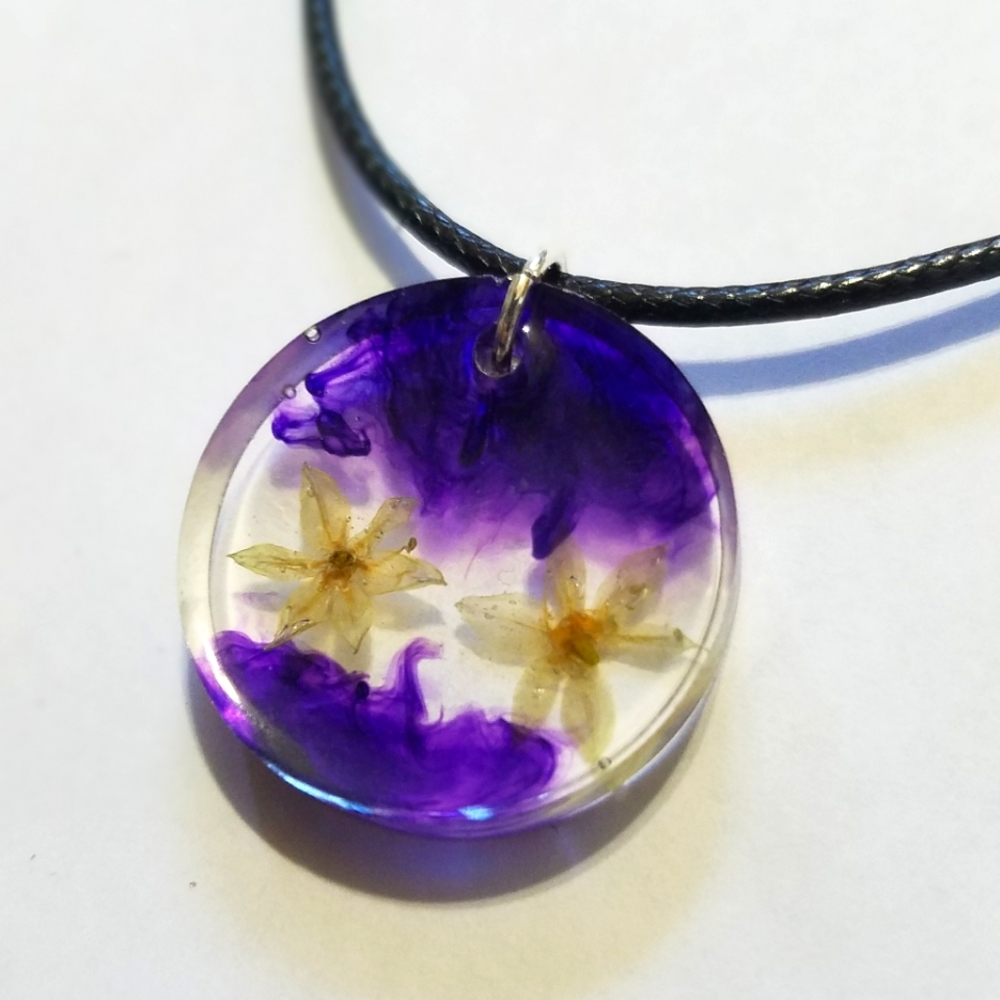 Real Flowers Necklace- Purple Swirl - Picture 6 of 7